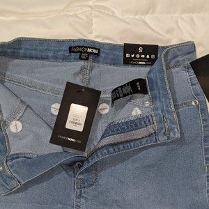 Fashion Nova jeans size 9 tags attached brand new skinny